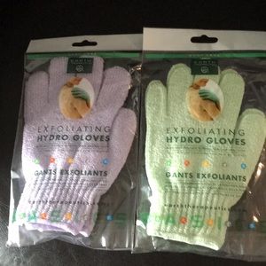 1 pair Green Exfoliating Shower Gloves Buff Away Dullnes